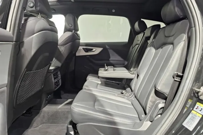 Audi Q7 din 2025 cu 19.932 km - oferta AUD137460 - foto 13