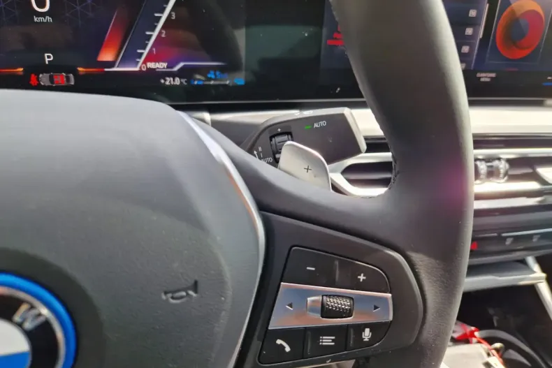 BMW 320 din 2024 cu 41 km - oferta BMW137490 - foto 14