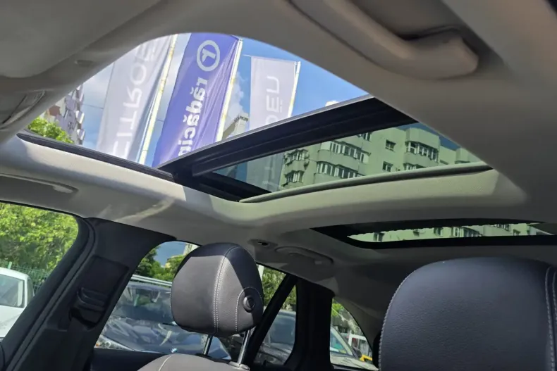 Mercedes-Benz GLC 220 din 2021 cu 56.933 km - oferta MER137495 - foto 3