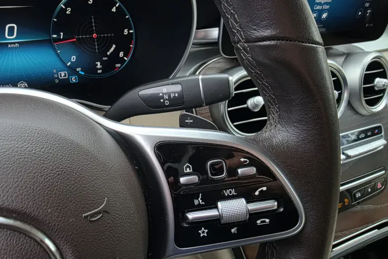 Mercedes-Benz GLC 220 din 2020 cu 42.131 km - oferta MER137497 - foto 16