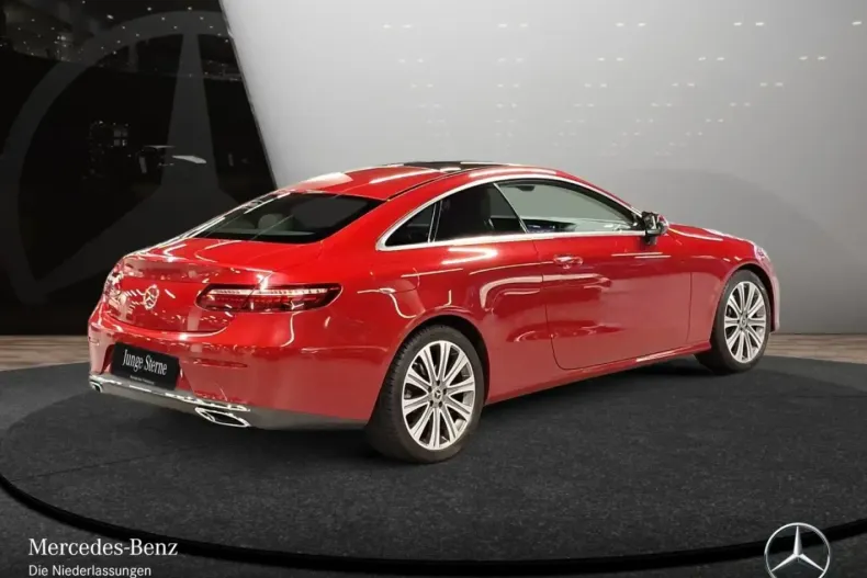 Mercedes-Benz E 200 din 2022 cu 22.414 km - oferta MER137499 - foto 5