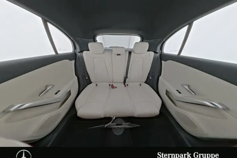 Mercedes-Benz A 250 din 2024 cu 6.500 km - oferta MER137504 - foto 7