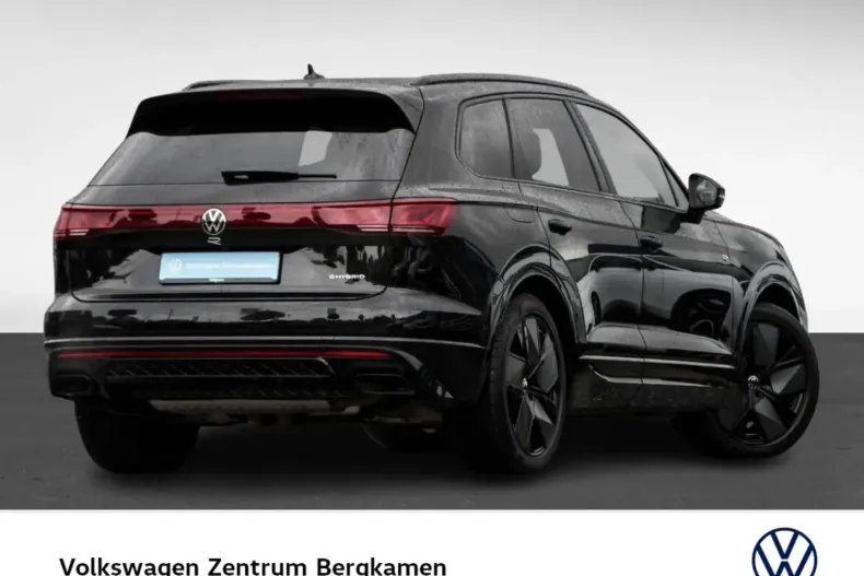 Volkswagen Touareg din 2024 cu 30.209 km - oferta VOL137520 - foto 4