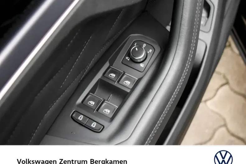 Volkswagen Touareg din 2024 cu 30.209 km - oferta VOL137520 - foto 9