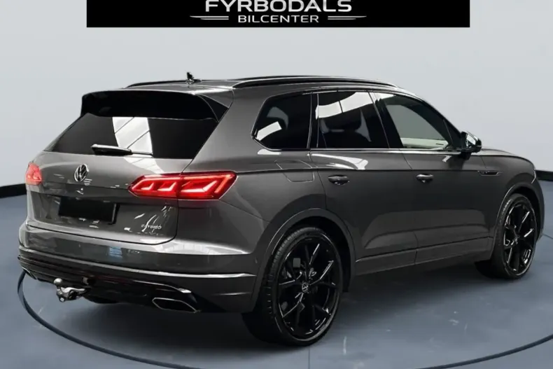 Volkswagen Touareg din 2023 cu 44.000 km - oferta VOL137521 - foto 3