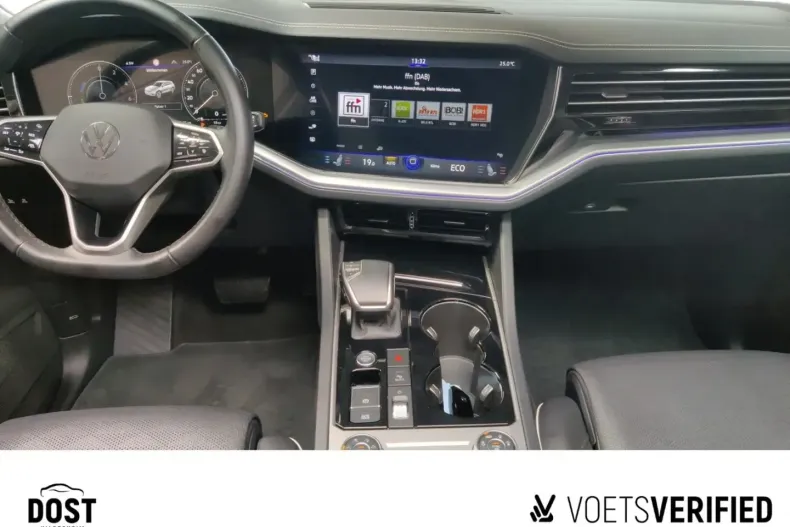 Volkswagen Touareg din 2022 cu 80.586 km - oferta VOL137522 - foto 9