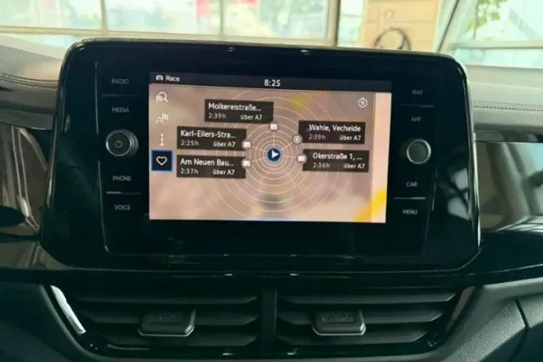 Volkswagen T-Roc din 2024 cu 13.500 km - oferta VOL137532 - foto 6