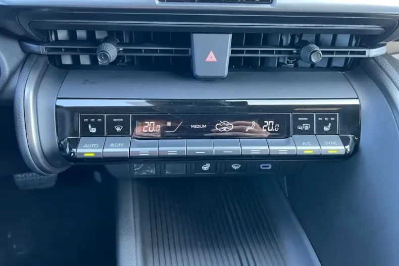 Toyota C-HR din 2024 cu 33.700 km - oferta TOY137538 - foto 21