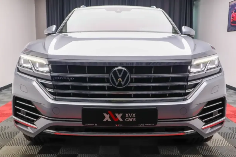 Volkswagen Touareg din 2021 cu 87.666 km - oferta VOL137539 - foto 4