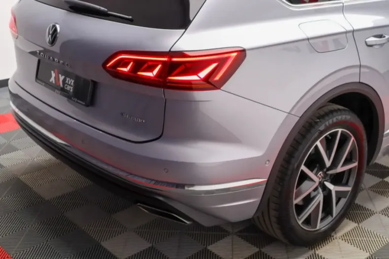 Volkswagen Touareg din 2021 cu 87.666 km - oferta VOL137539 - foto 8