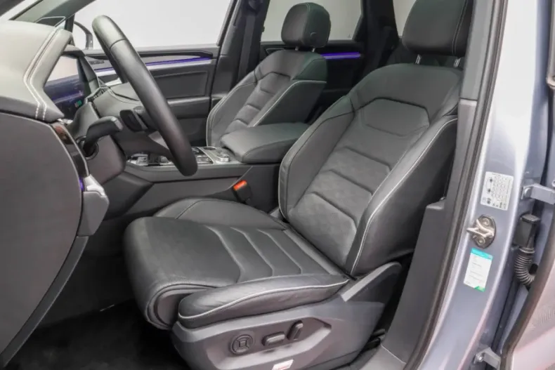 Volkswagen Touareg din 2021 cu 87.666 km - oferta VOL137539 - foto 34