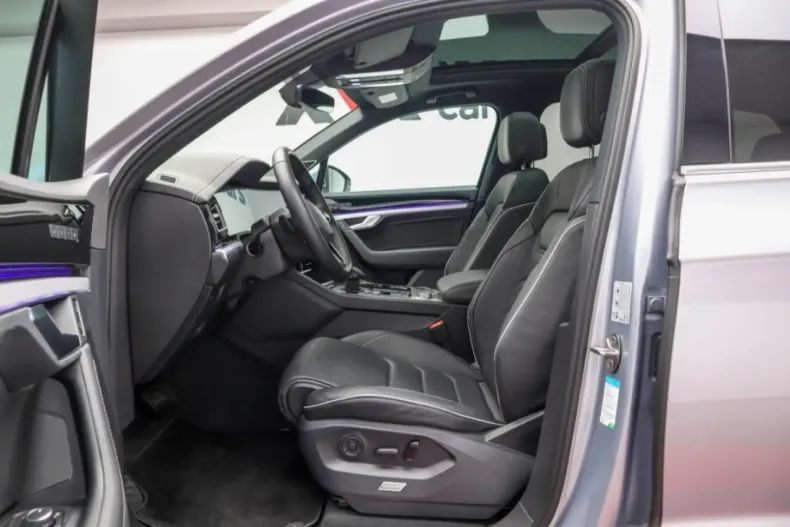 Volkswagen Touareg din 2021 cu 87.666 km - oferta VOL137539 - foto 35