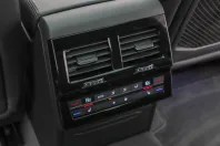 Volkswagen Touareg din 2021 cu 87.666 km - oferta VOL137539 - foto 39