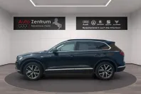 Volkswagen Touareg din 2022 cu 53.554 km - oferta VOL137557 - foto 4