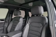 Volkswagen Touareg din 2022 cu 64.688 km - oferta VOL137559 - foto 12