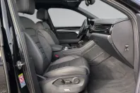 Volkswagen Touareg din 2022 cu 64.688 km - oferta VOL137559 - foto 18