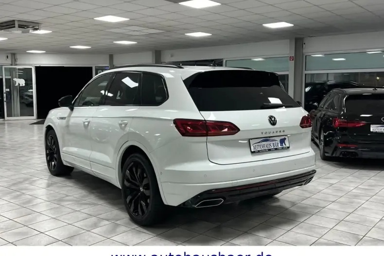 Volkswagen Touareg din 2021 cu 64.922 km - oferta VOL137560 - foto 5
