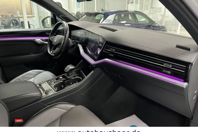 Volkswagen Touareg din 2021 cu 64.922 km - oferta VOL137560 - foto 16