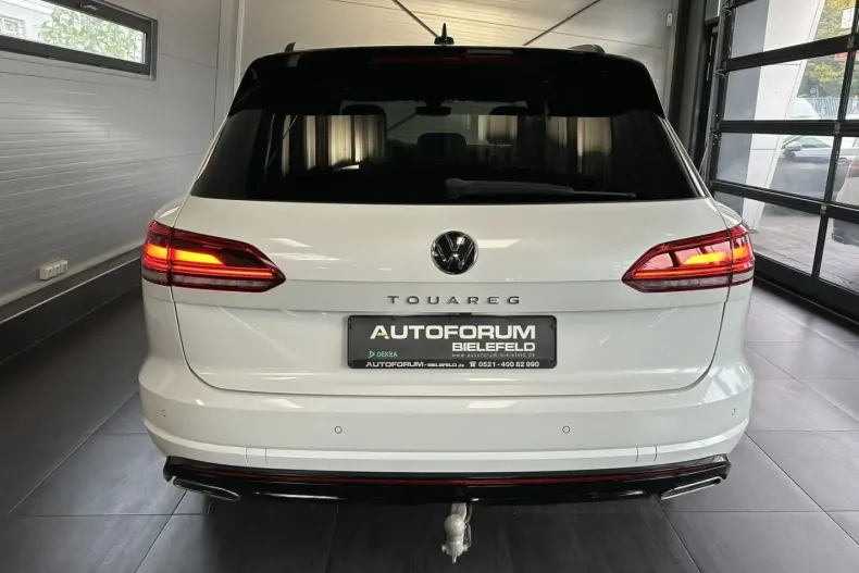 Volkswagen Touareg din 2022 cu 68.197 km - oferta VOL137562 - foto 5