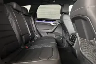 Volkswagen Touareg din 2022 cu 68.197 km - oferta VOL137562 - foto 17