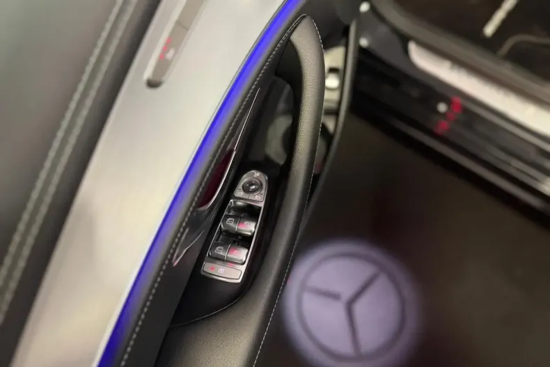 Mercedes-Benz E 300 din 2022 cu 120.694 km - oferta MER137566 - foto 13