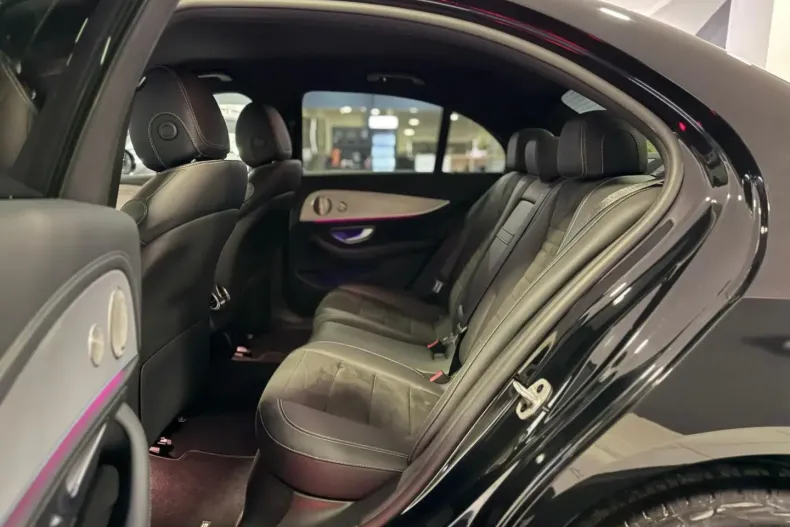 Mercedes-Benz E 300 din 2022 cu 120.694 km - oferta MER137566 - foto 20