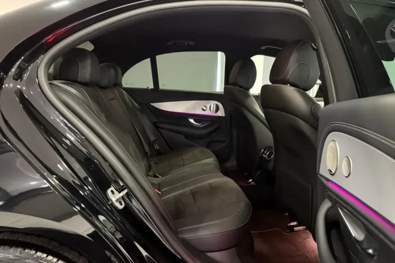 Mercedes-Benz E 300 din 2022 cu 120.694 km - oferta MER137566 - foto 23