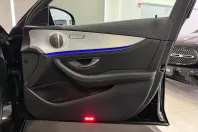 Mercedes-Benz E 300 din 2022 cu 120.694 km - oferta MER137566 - foto 24