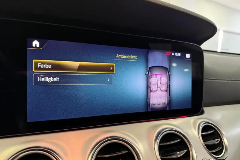 Mercedes-Benz E 300 din 2022 cu 120.694 km - oferta MER137566 - foto 31