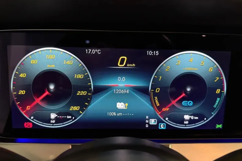 Mercedes-Benz E 300 din 2022 cu 120.694 km - oferta MER137566 - foto 32