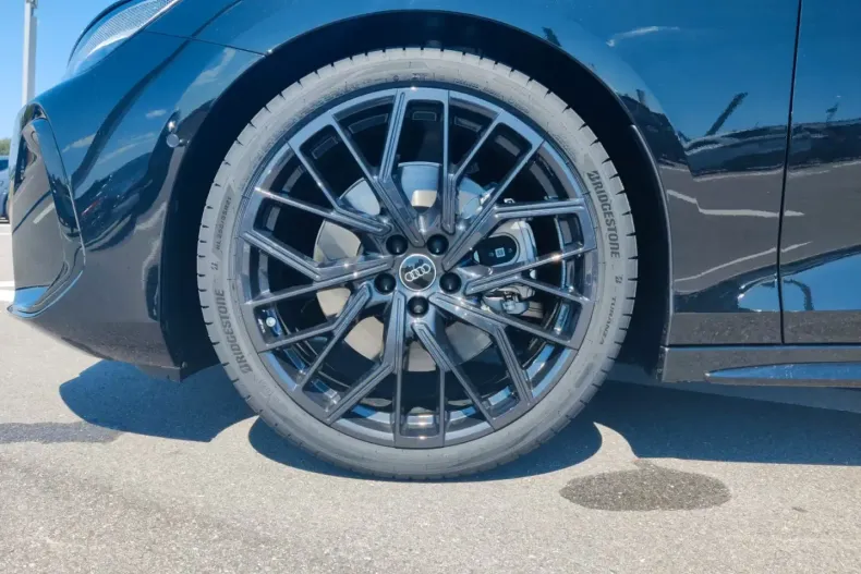 Audi A6 din 2025 cu 5 km - oferta AUD137568 - foto 3