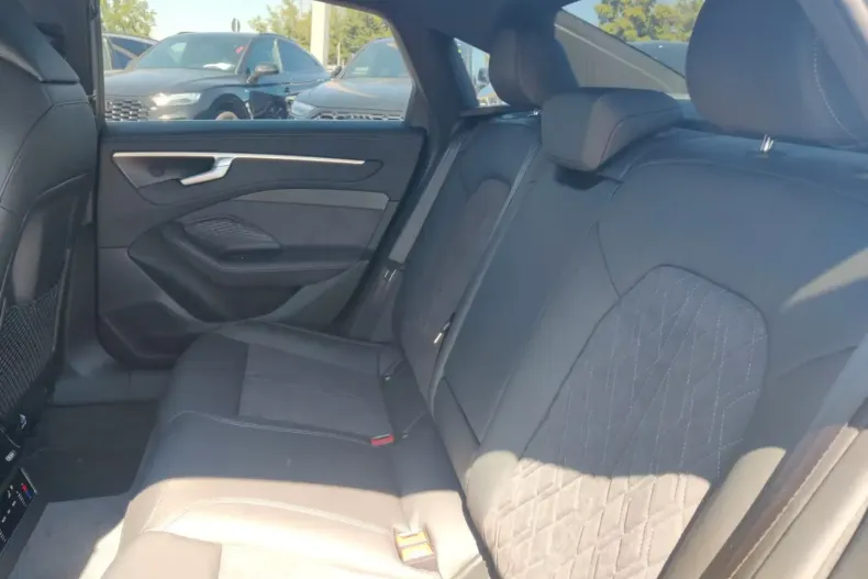 Audi A6 din 2025 cu 5 km - oferta AUD137568 - foto 9