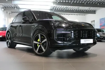 Porsche Cayenne din 2024 - oferta POR137571