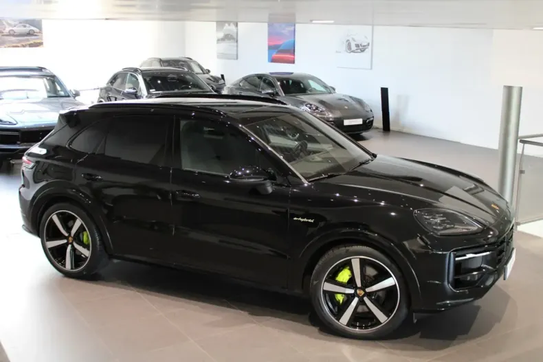 Porsche Cayenne din 2024 cu 21.000 km - oferta POR137571 - foto 19