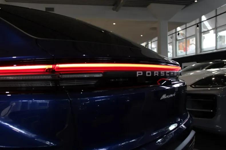 Porsche Macan din 2024 cu 7.000 km - oferta POR137572 - foto 17