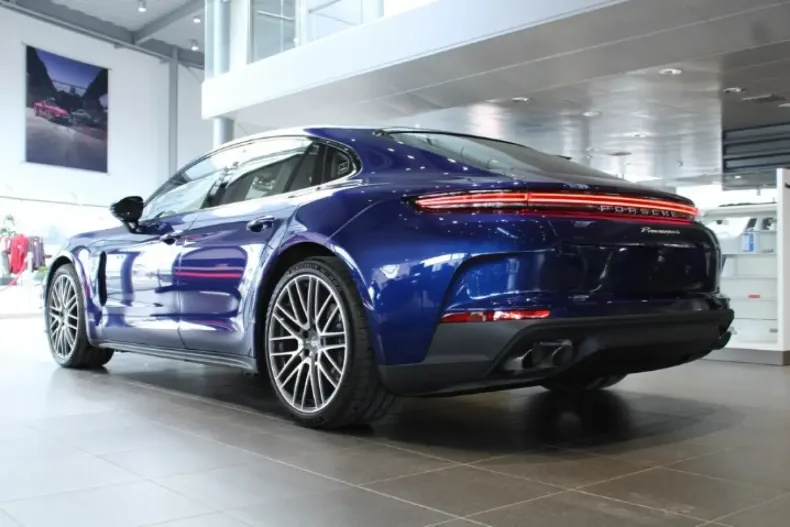 Porsche Panamera din 2025 cu 7.420 km - oferta POR137574 - foto 4