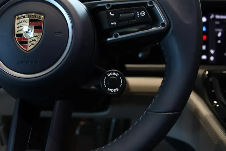 Porsche Panamera din 2025 cu 7.420 km - oferta POR137574 - foto 9