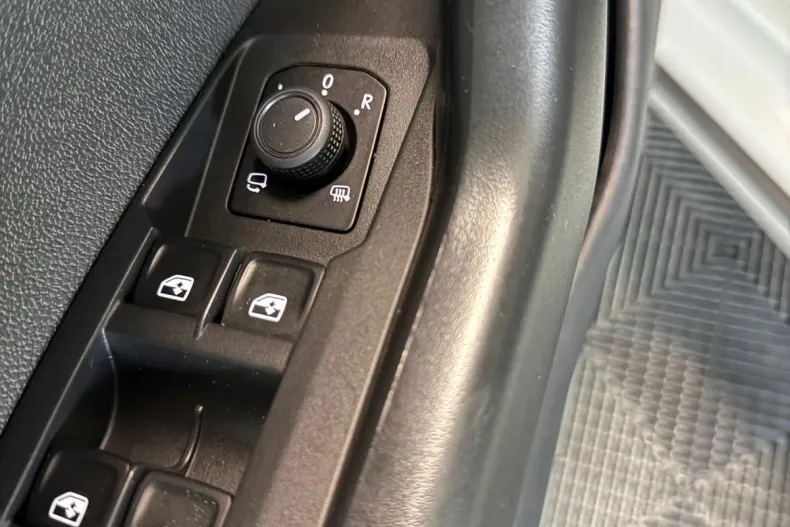 Volkswagen Taigo din 2025 cu 30.900 km - oferta VOL137587 - foto 18