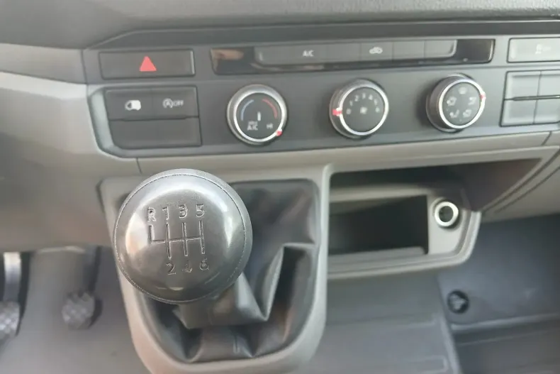 Volkswagen Crafter din 2021 cu 61.502 km - oferta VOL137601 - foto 7