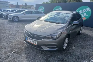 Opel Astra din 2020 - oferta OPE137602