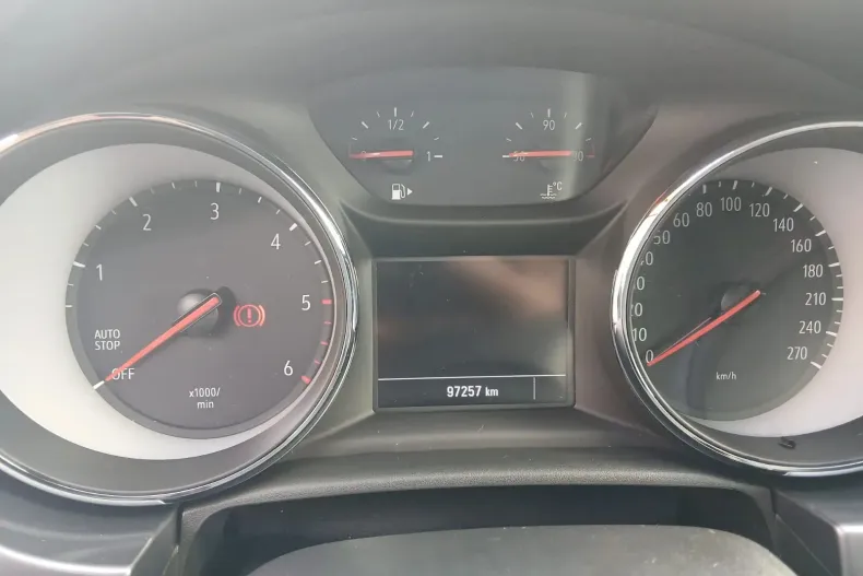 Opel Astra din 2020 cu 97.257 km - oferta OPE137602 - foto 7