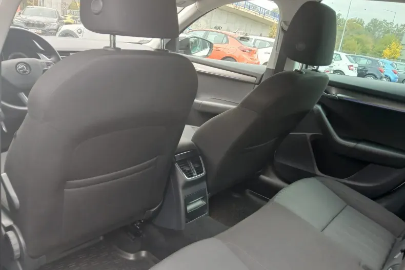 Skoda Octavia din 2019 cu 102.137 km - oferta SKO137603 - foto 9