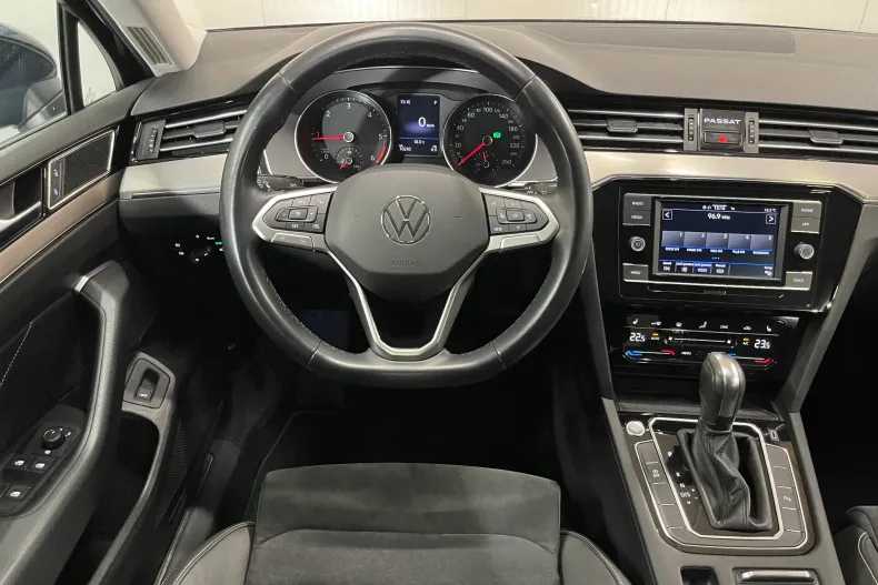 Volkswagen Passat din 2020 cu 70.243 km - oferta VOL137609 - foto 6