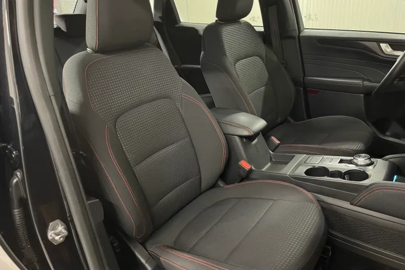 Ford Kuga din 2022 cu 168.341 km - oferta FOR137622 - foto 9