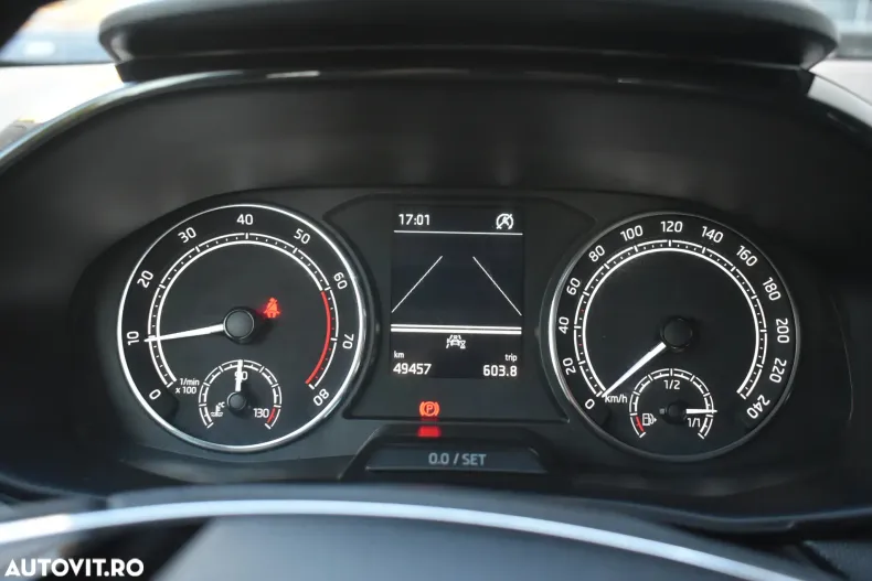 Skoda Fabia din 2023 cu 49.457 km - oferta SKO137635 - foto 5