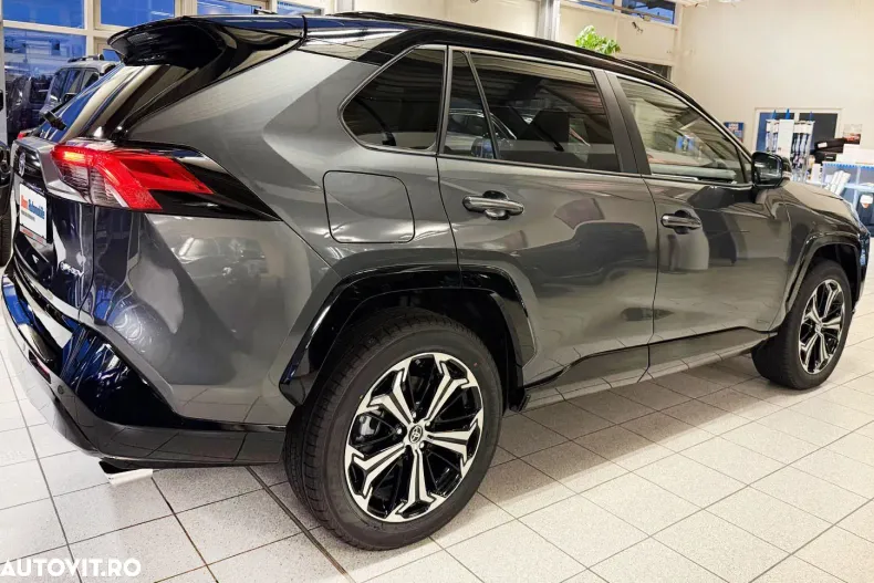 Toyota RAV4 din 2025 cu 10 km - oferta TOY137644 - foto 3