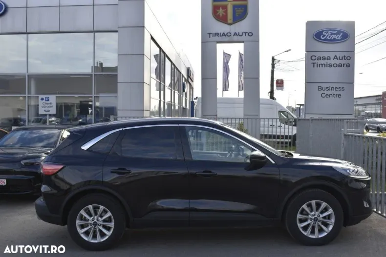 Ford Kuga din 2020 cu 75.161 km - oferta FOR137646 - foto 8