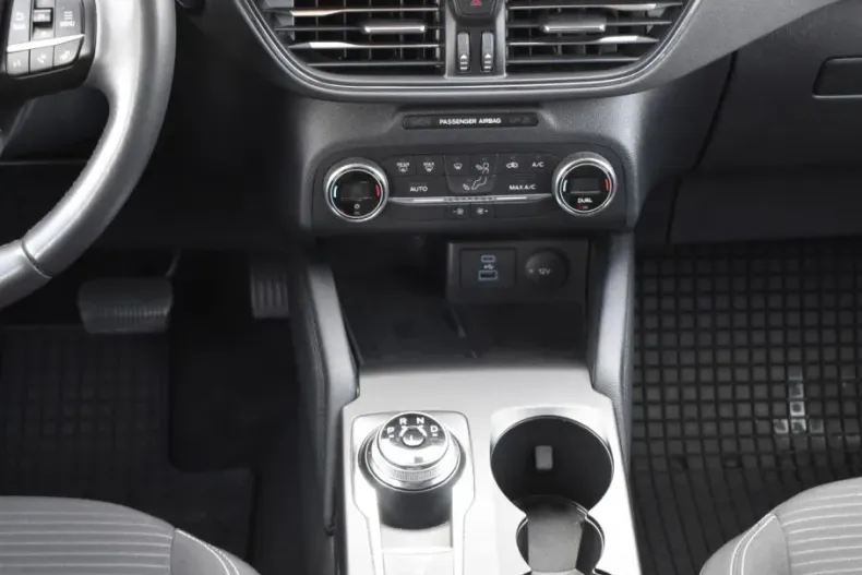 Ford Kuga din 2020 cu 75.161 km - oferta FOR137646 - foto 29