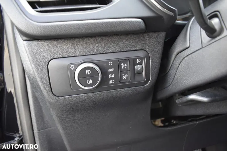 Ford Kuga din 2020 cu 75.161 km - oferta FOR137646 - foto 35