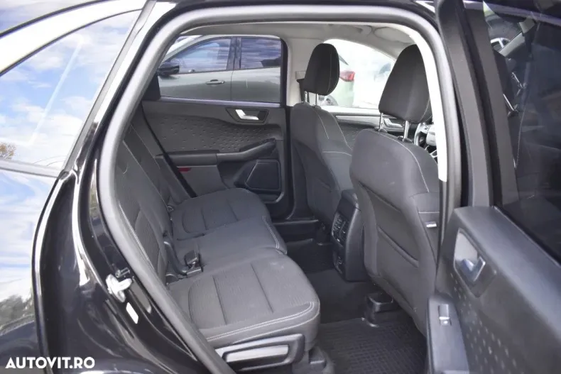 Ford Kuga din 2020 cu 75.161 km - oferta FOR137646 - foto 38